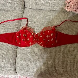 Adore Me Red Lace Gold Bow-Embellished Bra Size 38D Never Worn